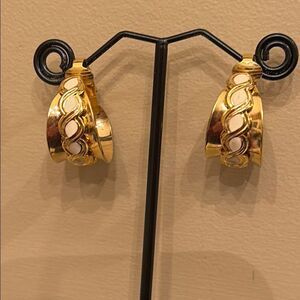 Elegant Gold and Cream clip hoop Earrings
